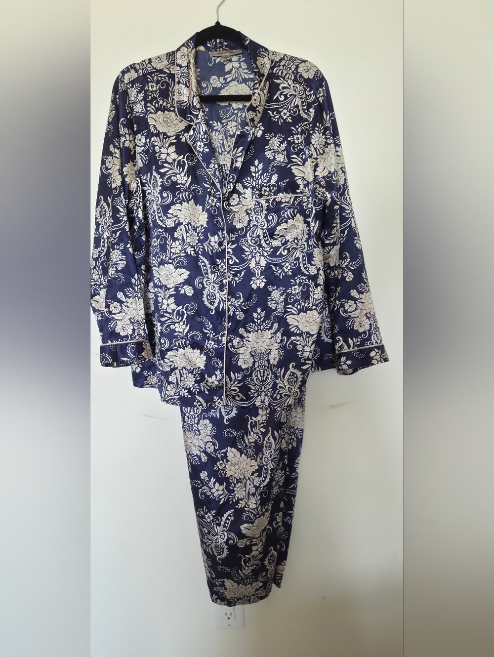 Morgan Taylor Navy and Cream Floral Pajama Set